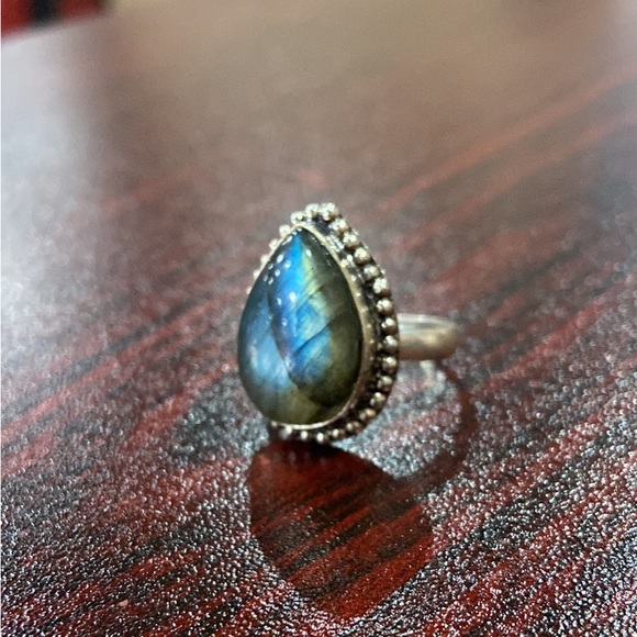 Labradorite ring - Picture 3 of 7